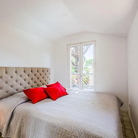 Holiday home Riviera By Interhome Sainte-Maxime